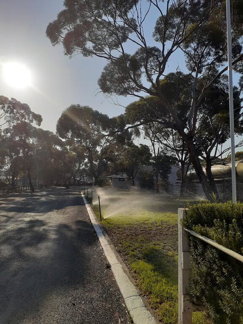 Acclaim Gateway Tourist Park - Holiday Find 0