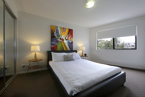 Accommodate Canberra - Century - Holiday Find 2