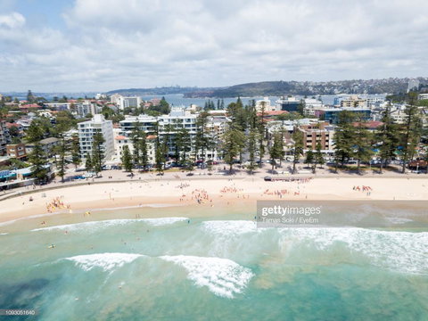 Accommodation Sydney North Shore: Frenchs Forest 3 Bedroom House - Holiday Find 2