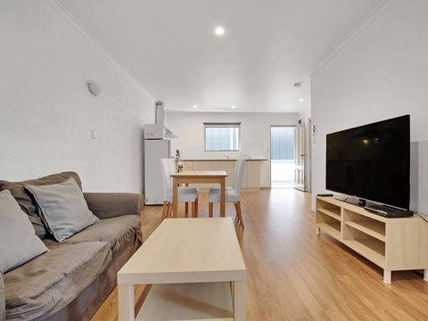 Adelaide Holiday Homes - Holiday Find 2