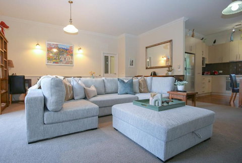 Dieudonne - Holiday Find 1