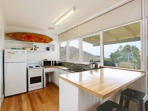 DROMANA BEACH SHACK - Holiday Find 1