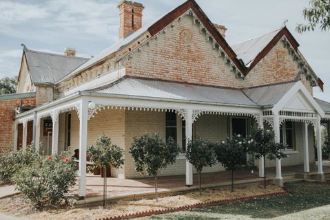 Dubuque Bed And Breakfast - Holiday Find 0
