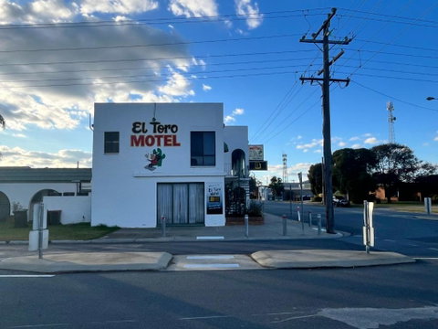 El Toro Motel - Holiday Find 0