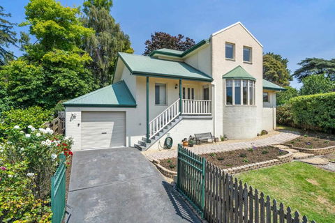Elizabeth St Hideway Close To City - Holiday Find 0