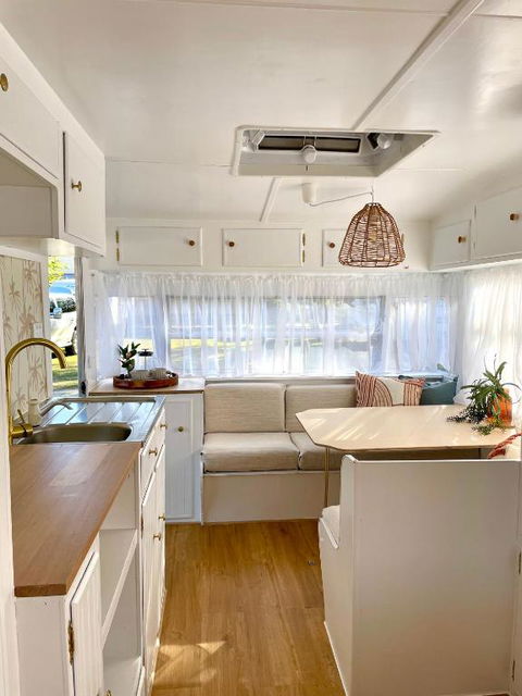 Esk Caravan Park & Rail Trail Motel - Holiday Find 3