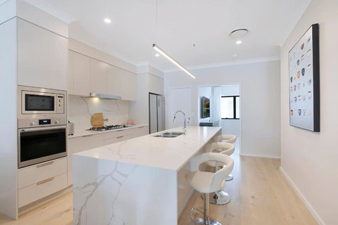 Fulcher Lane - A Zen Retreat In Modern Comfort - Holiday Find 2