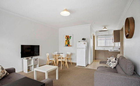 Geelong Serviced Apartments By Short & Long Stays - Holiday Find 2