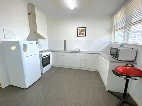 Getaway Villas Unit 383 - Holiday Find 4