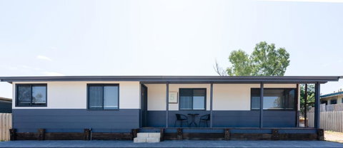 Gimlet House - Holiday Find 0