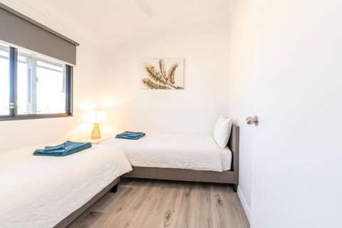 Gimlet House - Holiday Find 2