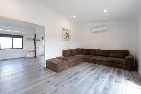 Gimlet House - Holiday Find 3