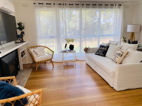 Glenview Park Cottage And Farm Stay, Yarra Glen - Holiday Find 0