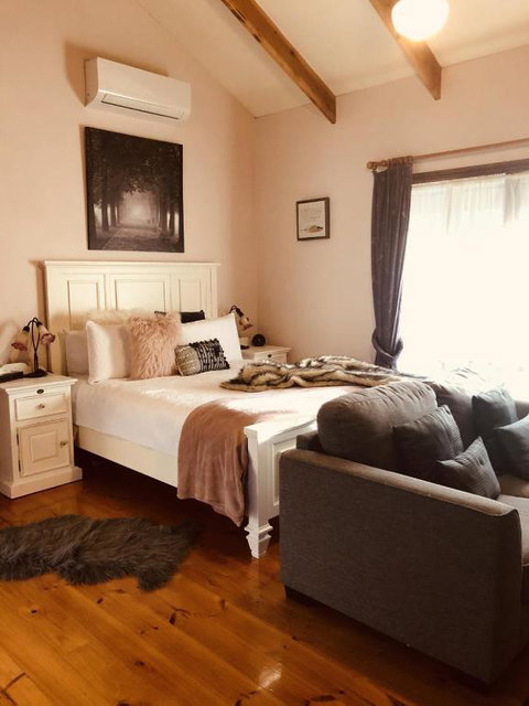 Glenview Retreat Luxury Accommodation - Holiday Find 3