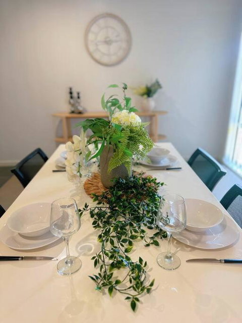 Gold Coast Family-Friendly 4BD Near Theme Park - Holiday Find 0