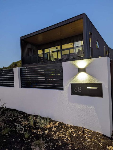 Golden Bay Beach House - Holiday Find 1