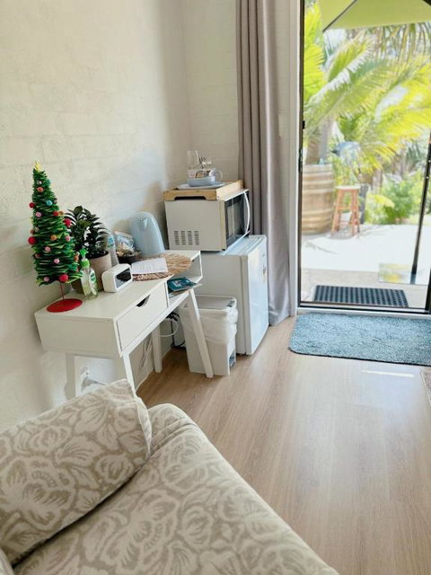 Garden View Single Ensuite Room - Holiday Find 4