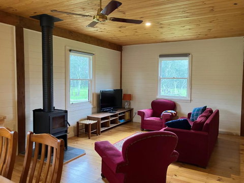 Grannies Lane Cottage - Holiday Find 2