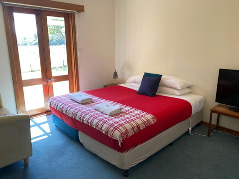 Icena Accommodation - Holiday Find 3