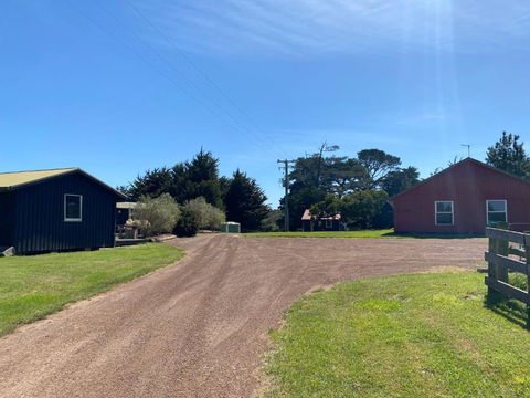 Icena Accommodation - Holiday Find 0