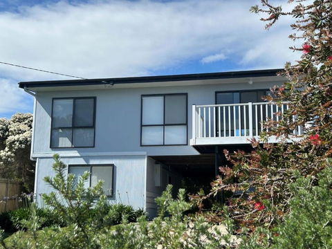 Iconic Beach House On Bruce - Holiday Find 0
