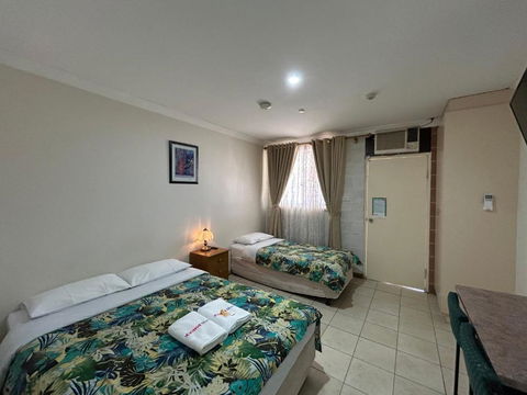 IGrand Motel - Holiday Find 1