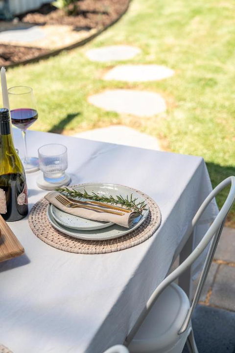 ILUKA Luxe Accommodation, Relaxed Coastal Vibe - Holiday Find 3