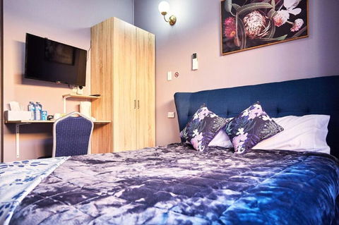 IMotel Cooma (in Town) - Holiday Find 3