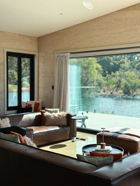 INDICA HEMP HOUSE - Multi Award Winning-Luxury-Eco Designed House-lake Views-hot Tub-Cinema - Holiday Find 2
