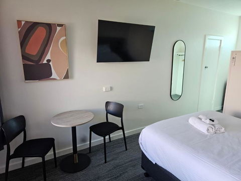 International Hotel Motel - Holiday Find 1