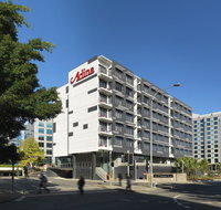 Adina Apartment Hotel Sydney Airport - Holiday Find