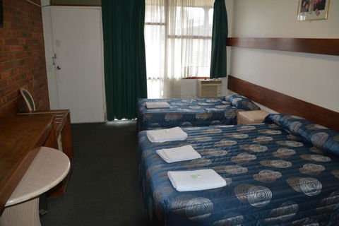 Adrian Motel - Holiday Find 2