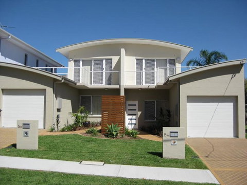 Adrift, 5B Scott Street - Holiday Find 1