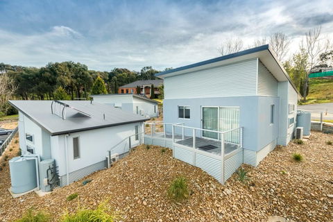 Albury Yalandra Apartment 3 - Holiday Find 1