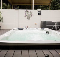 Aldgate Lodge Bed  Breakfast - Holiday Find