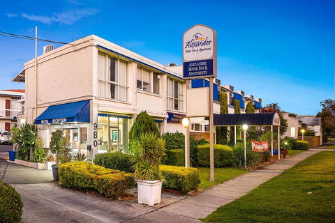 Alexander Motor Inn And Apartments - Holiday Find 0