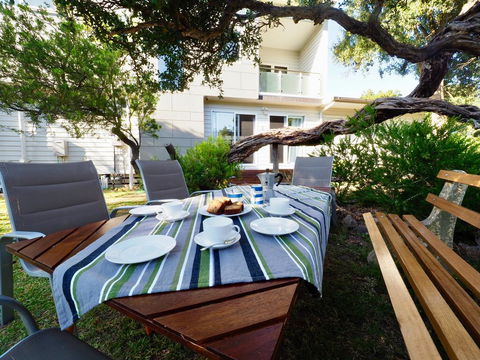 Alice's Palace, 2-minute Walk To Lifeguard Patrolled Surf Beach - Holiday Find 2