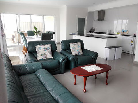 Alkimos Beach Retreat - Holiday Find 0