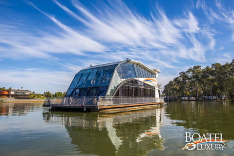 All Seasons Houseboats - Holiday Find 0