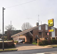 All Travellers Motor Inn - Holiday Find