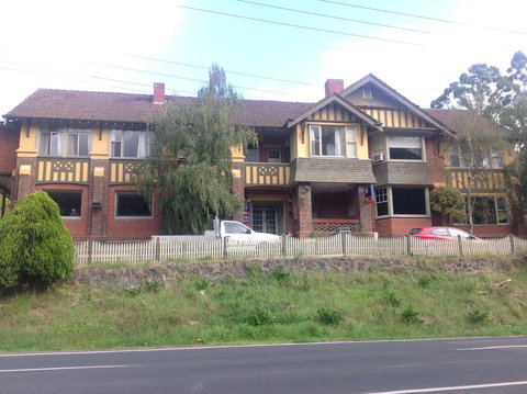 Alpine Retreat Hotel - Holiday Find 0