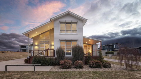 Alpine Snow Angels Retreat Luxurious Snowy Mountains Living - Holiday Find 0