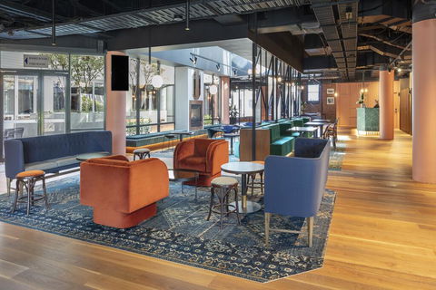 Amora Hotel Riverwalk - Holiday Find 0