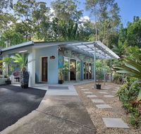 Ancient Gardens Guesthouse  Botanical Gardens - Holiday Find