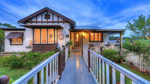 Andavine House - Bed & Breakfast - Holiday Find 1
