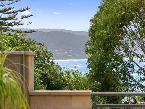 APARTMENT 23 PACIFIC APARTMENTS - Sit On The Deck And Soak In The View - Holiday Find 0