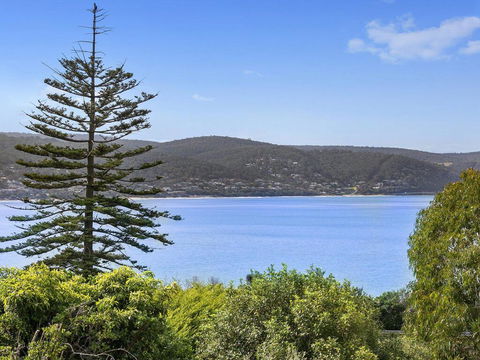 APARTMENT 29 PACIFIC APARTMENTS - Grand Escape With Ocean Views - Holiday Find 0