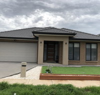 Apple House Upper Point Cook - Holiday Find