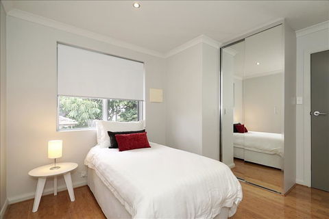 Applecross Riverside Apt - Holiday Find 0
