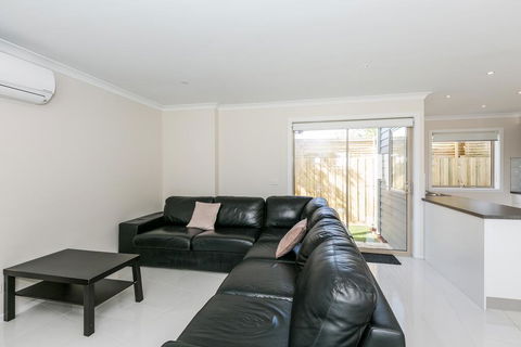 Aquilla Townhouse 6 - Holiday Find 3